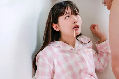 Anh trai ghen khi con ghệ có bạn gái nên luôn bắt em ấy làm tình